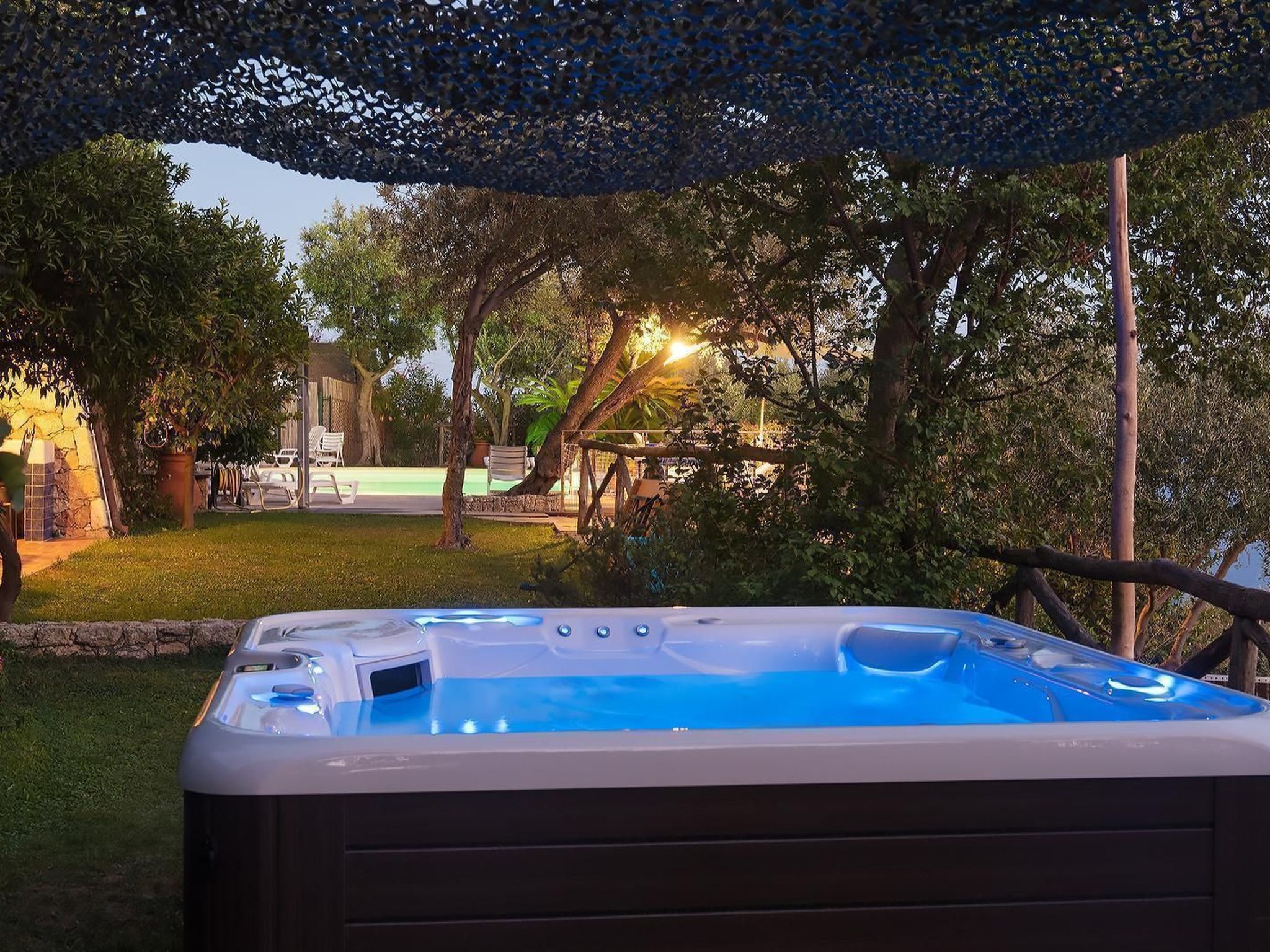 Einzimmerwohnung mit Panoramablick im Erdgeschoss-Outside