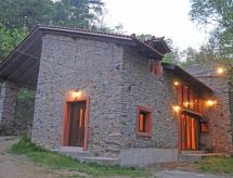 Relax Giusvalla River Villa 2 Etagen mit Terrasse