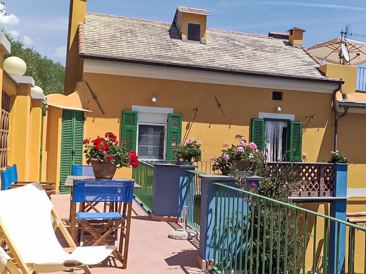 Search and Stay destination Sanda, Liguria - Italy from AU$ 135. Casa del Poggio
