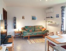 Intiem appartement in Varazze met tuin en privéparkeerplaats - thumbnail 2