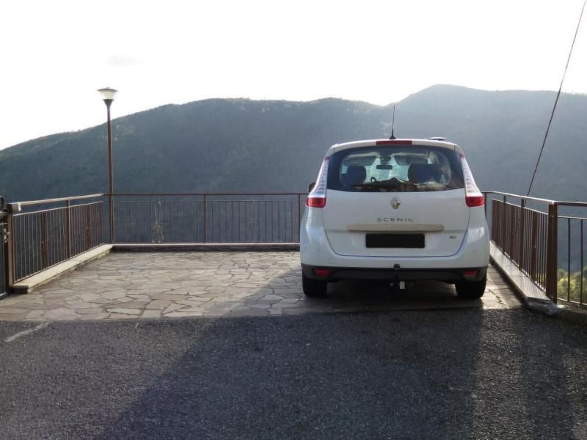 In Varazze mit Garten und Parkplatz-Binnen