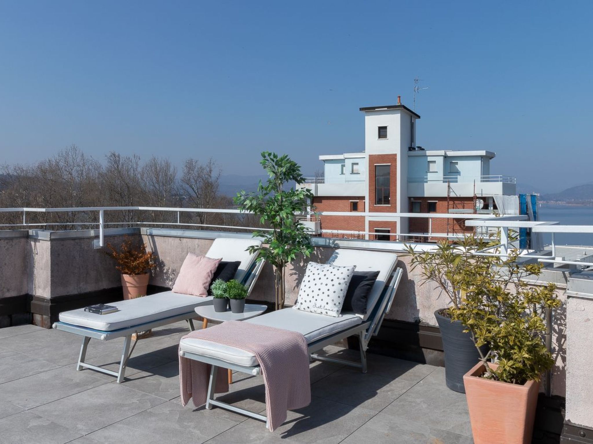 La Terrazza' Wohnung mit Seeblick-Binnen