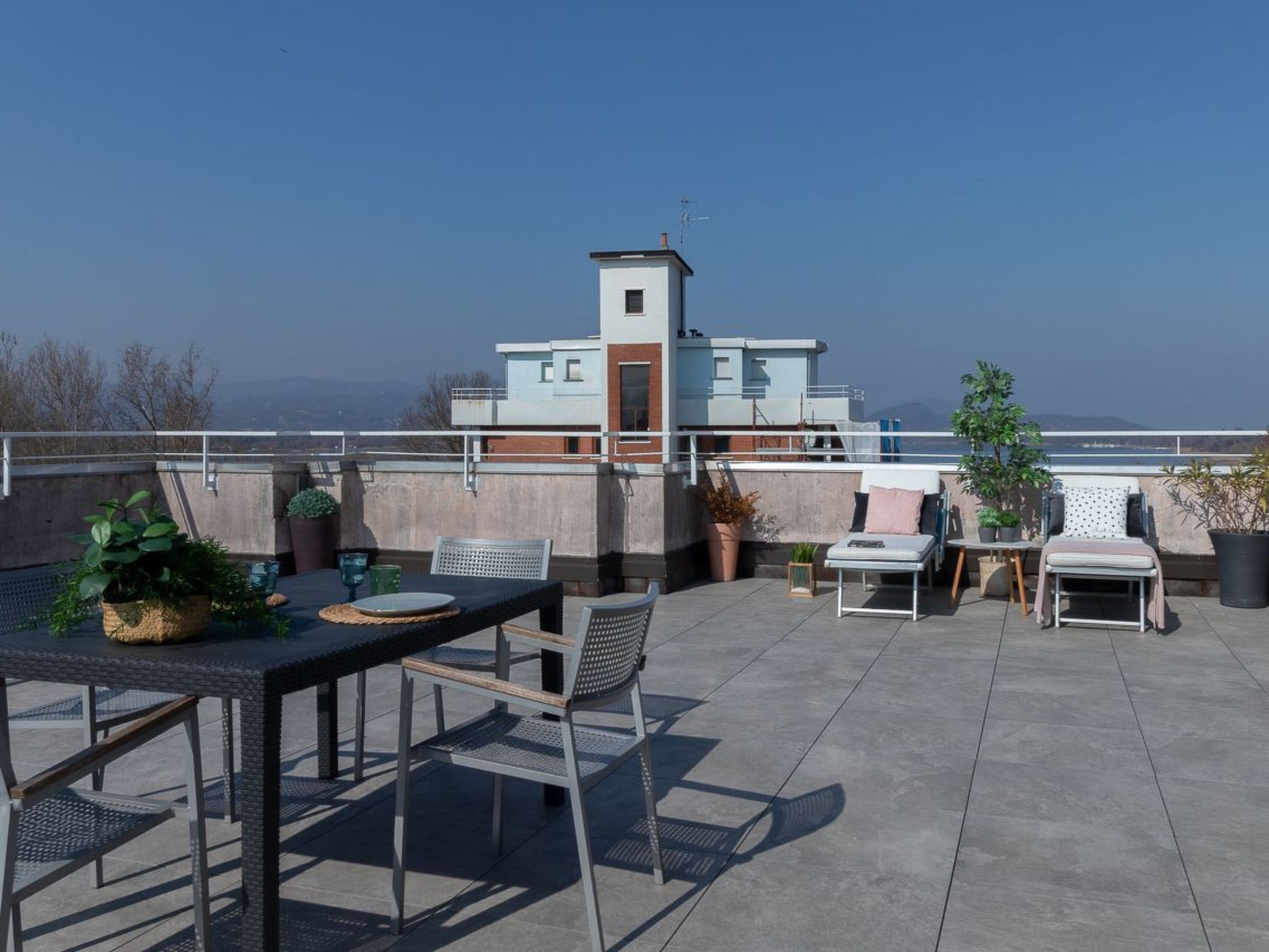 La Terrazza' Wohnung mit Seeblick-Binnen