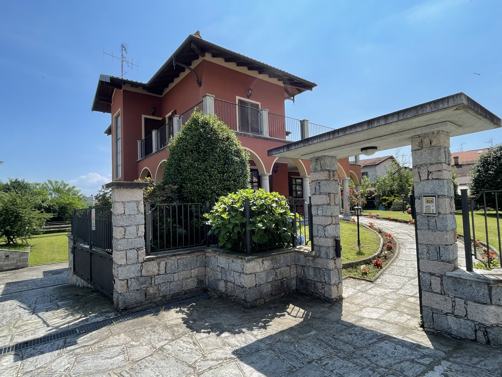 Photo of Le Rose di Rosanna