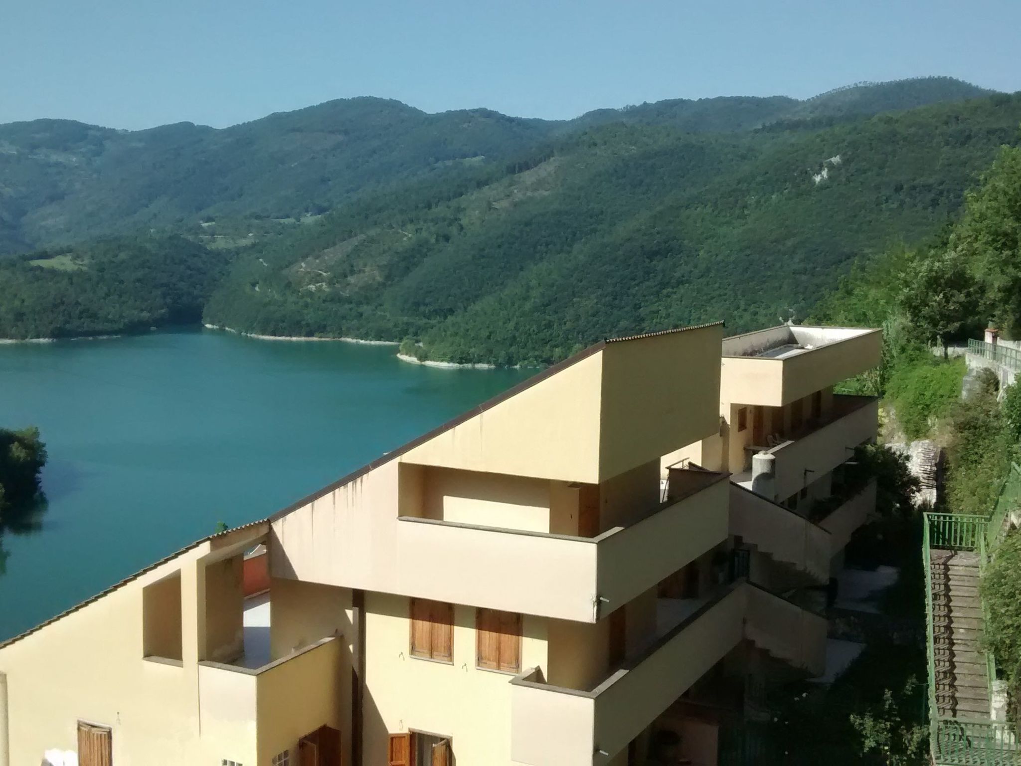 Am Turanosee - Buiten