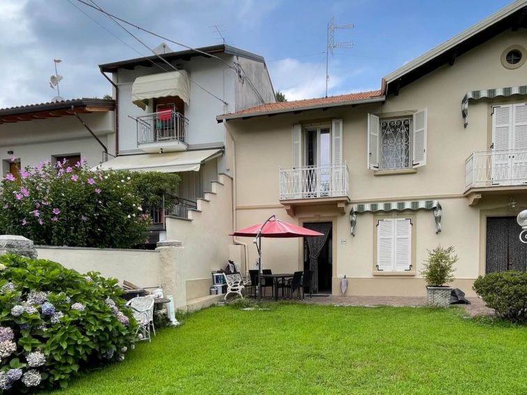 Op 700 m van het strand: Vakantiehuis Louna in Mergozzo in Mergozzo (Lago di Mergozzo)