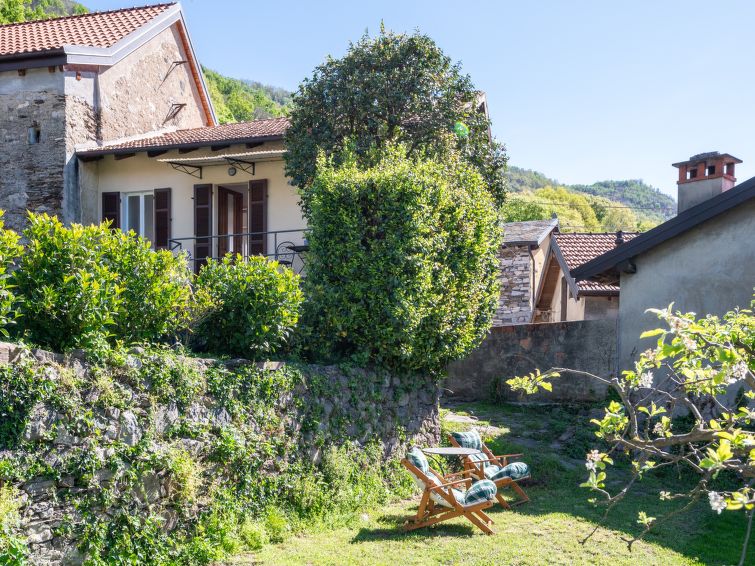 Rustiek vakantiehuis Trekking House bij Lago di Mergozzo in Mergozzo (Lago di Mergozzo)