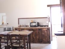 Solo aan het Meer: Authentiek Appartement in de Aosta Vallei - thumbnail 2