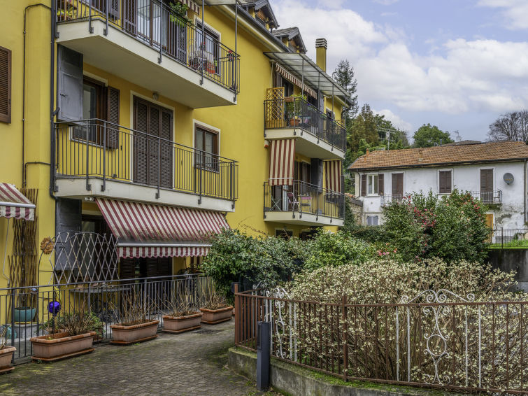 Da Claudette Apartment in Verbania