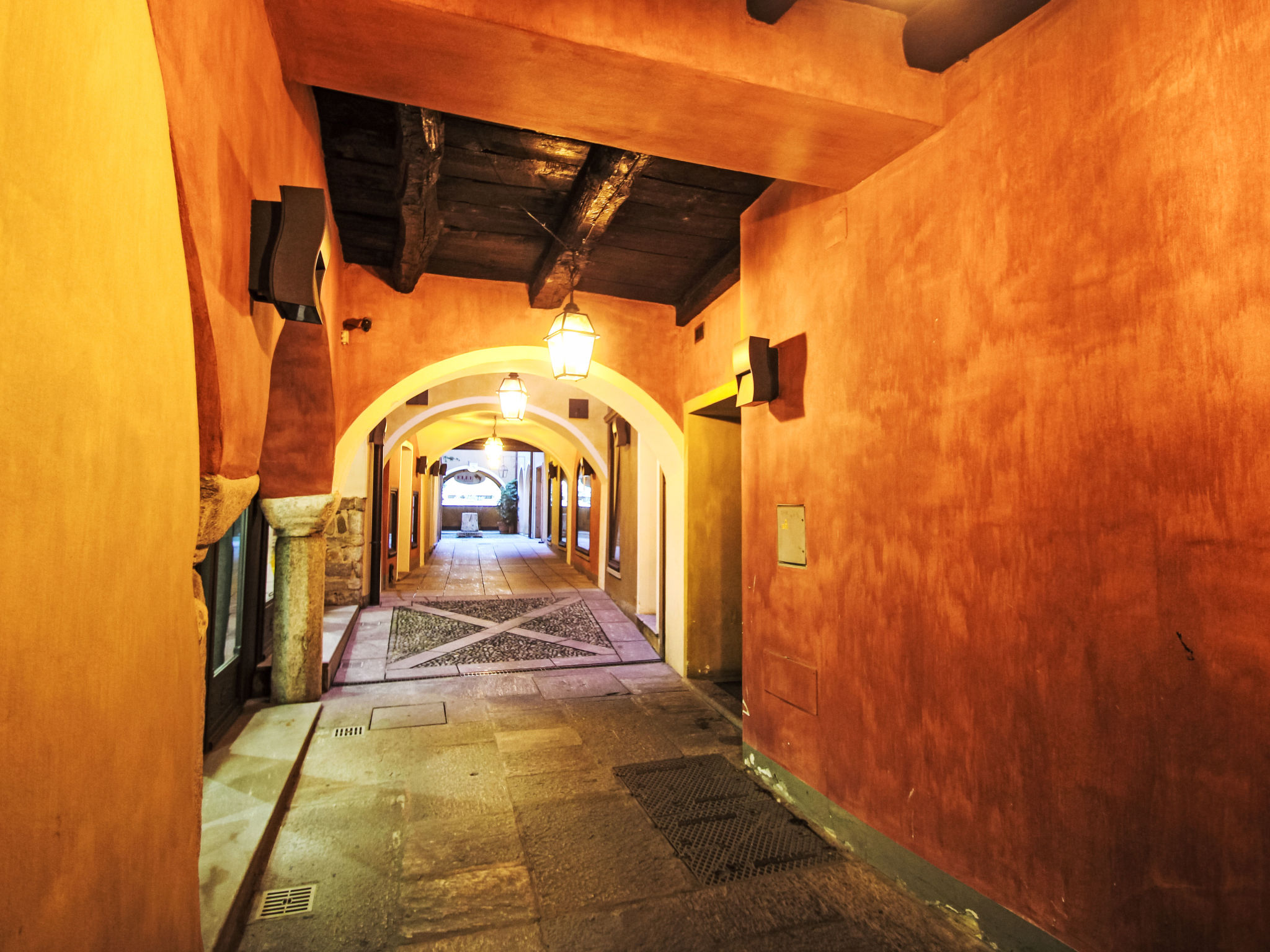 San Vittore-Inside