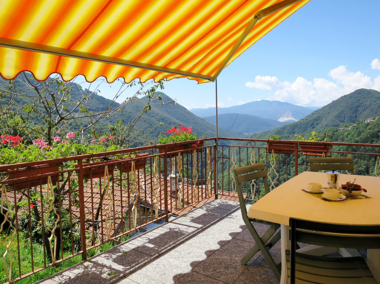 Search and Stay Destinations. Holidays Rentals in Aurano, Provincia del Verbano-Cusio-Ossola - Piemonte - Italy