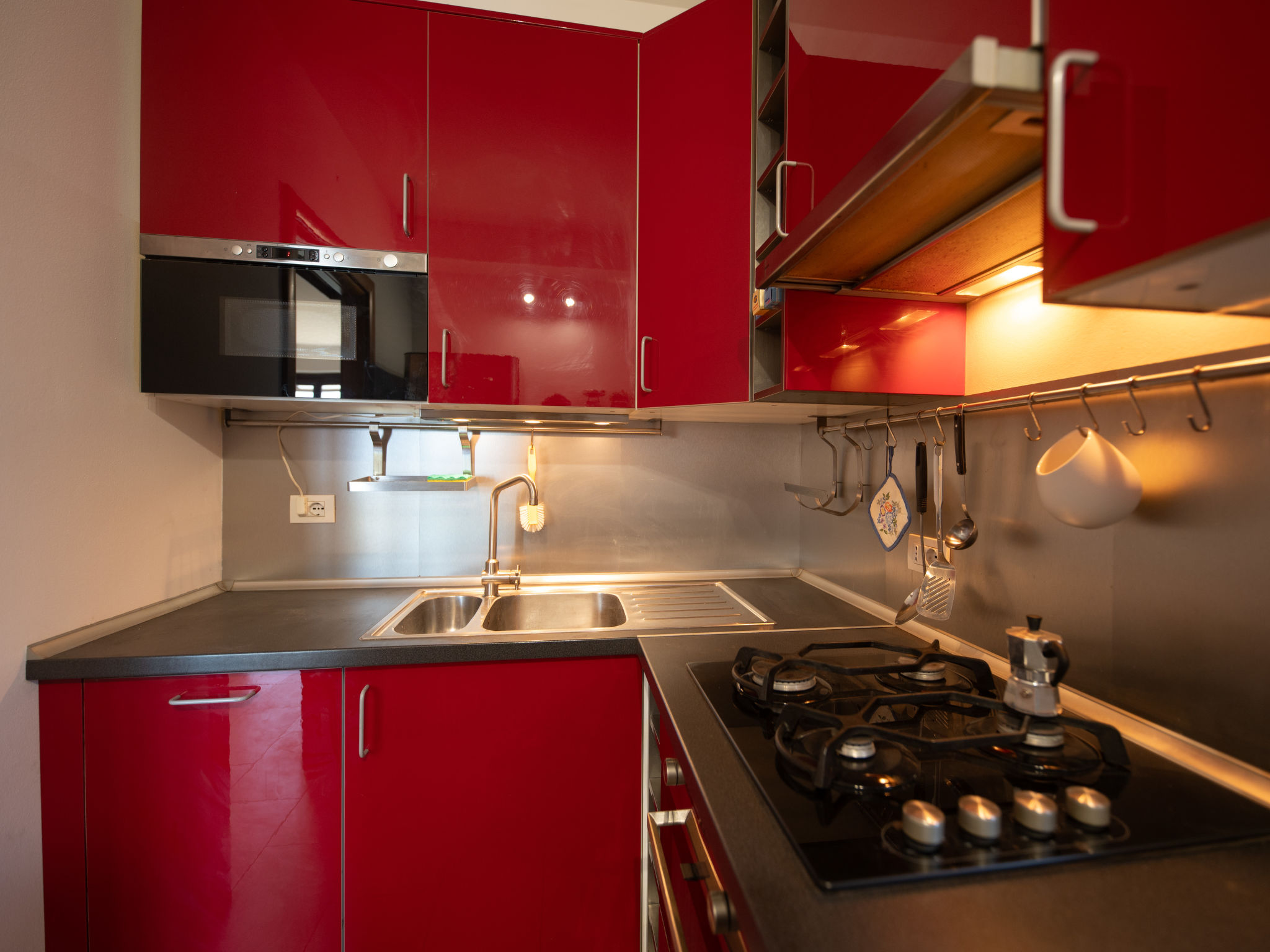 Appartement Anna – Cuisine et coin repas, photo 17 sur 30