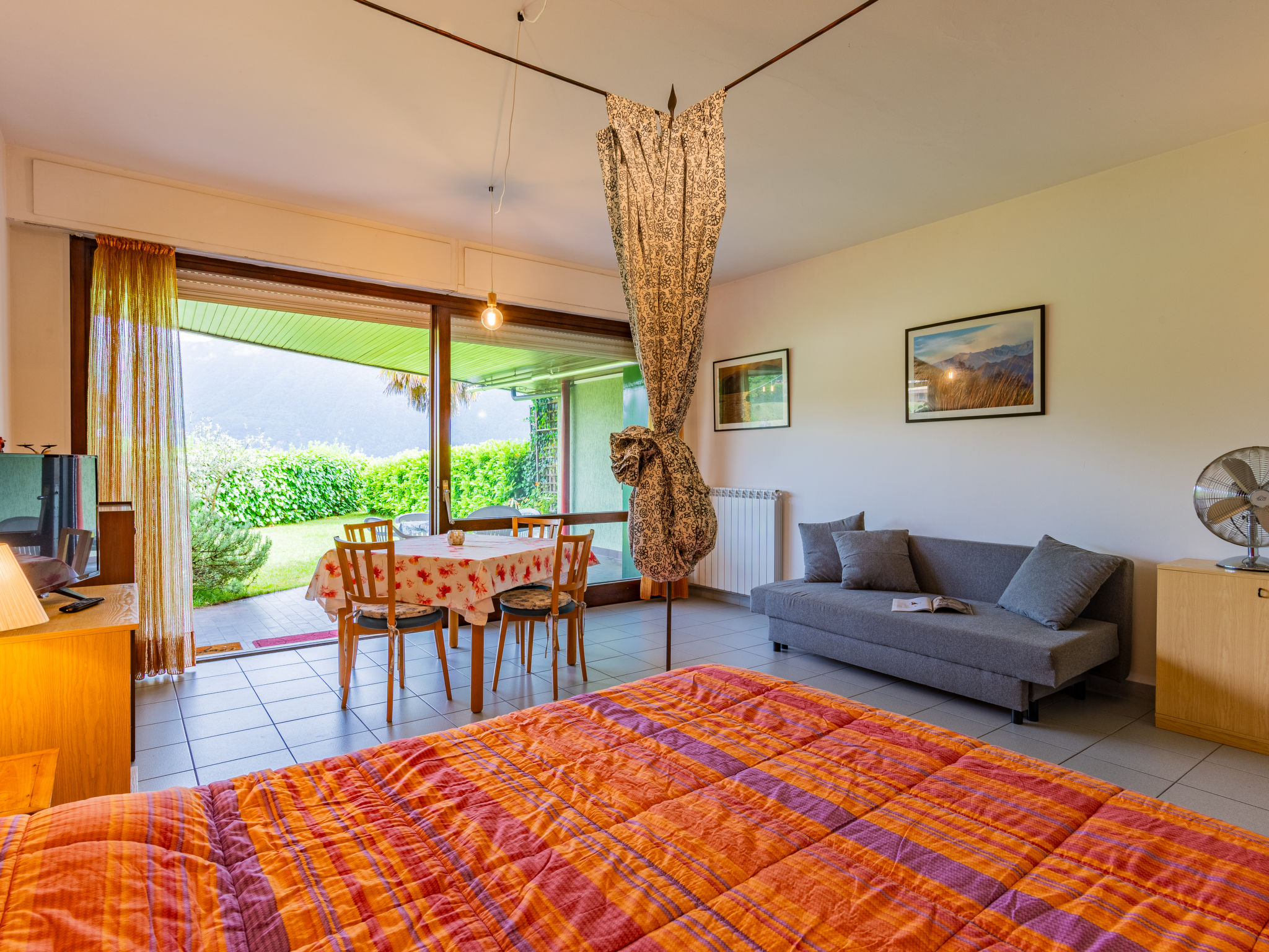 Zonnig studio-appartement bij het meer met zwembad in Ghiffa - foto 6
