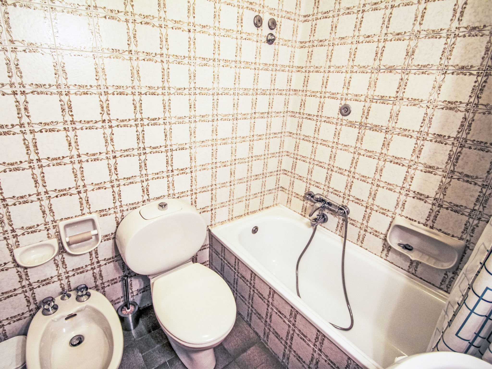 Zonnig studio-appartement bij het meer met zwembad in Ghiffa - foto 14