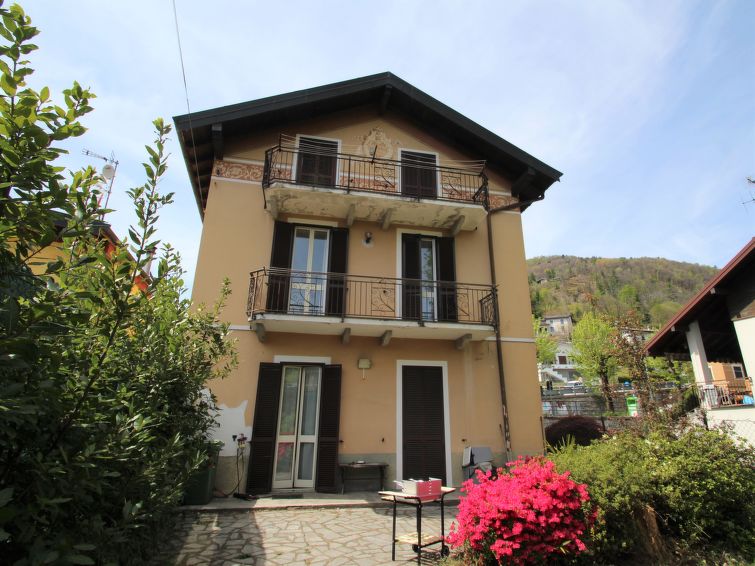 Search and Stay Destinations. Vacation Rentals in Bee, Province of Verbano-Cusio-Ossola - Piedmont - Italy