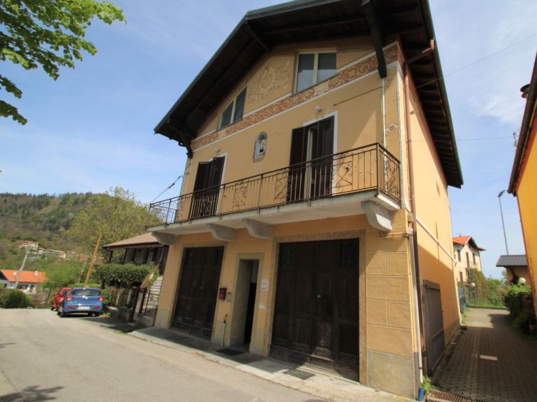 Search and Stay destination Bee, Piemonte - Italy from AU$ 175. Adele