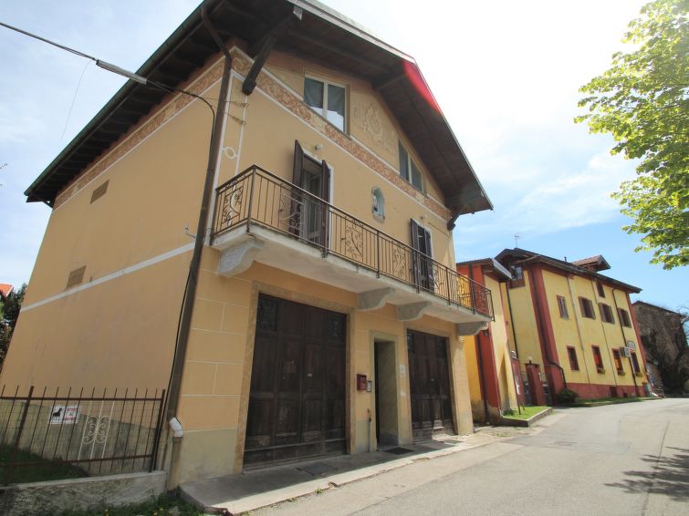 Search and Stay destination Bee, Piemonte - Italy from AU$ 175. Adele