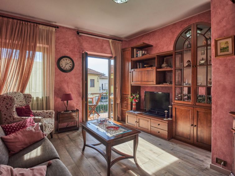 Search and Stay destination Casciago, Lombardia - Italy from AU$ 125. Il Castello