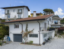 Vrijstaande villa met uitzicht op het Lago Maggiore, 8 personen - thumbnail 2