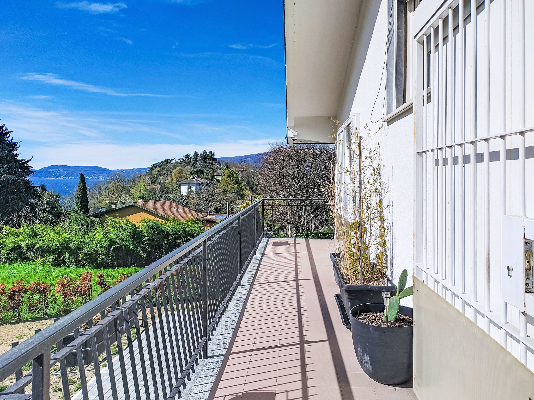 Ostendaise - Outside