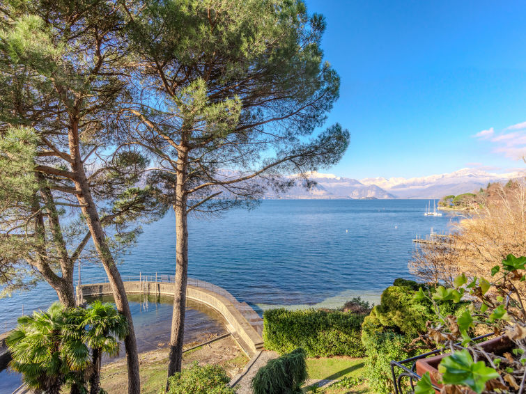 Laveno accommodation villas for rent in Laveno apartments to rent in Laveno holiday homes to rent in Laveno