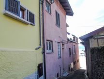 Azzurra: Sfeervol studio-appartement aan het Lago Maggiore in het hart van Caldè - thumbnail 2