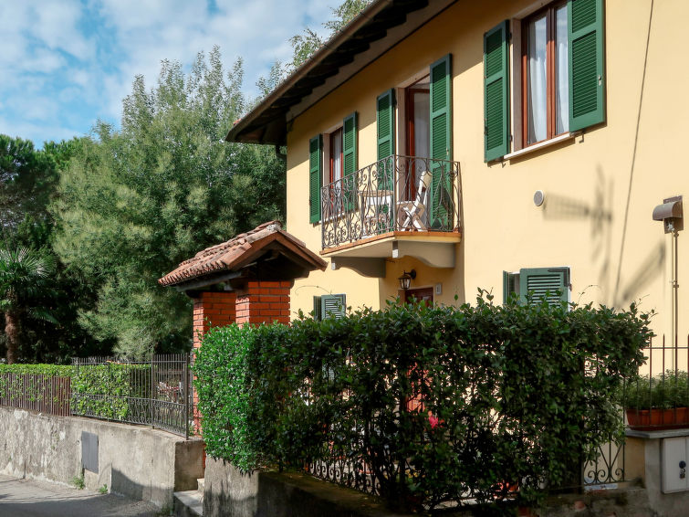 Ca del Bernardi Apartment in Castelveccana