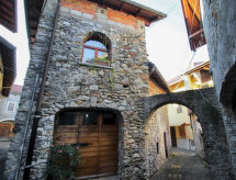 Rustiek vakantiehuis in de bergen bij Lago Maggiore, 2.5 km van het meer - thumbnail 2