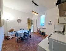 Historisch appartement aan het Lago Maggiore, 50 meter van het meer - thumbnail 5