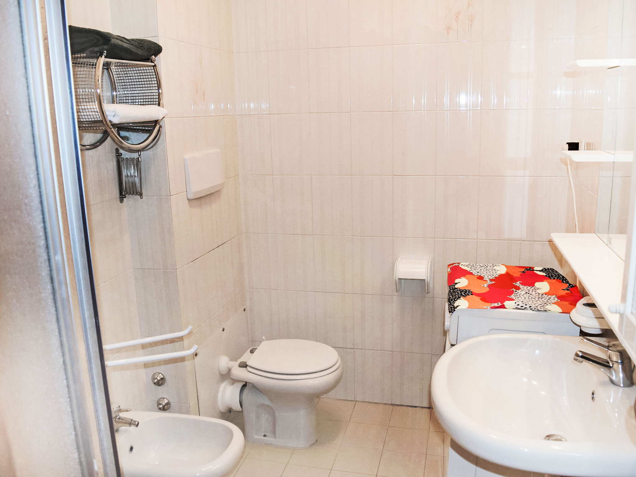 Photo of La Romantica