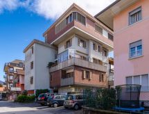 Giulia: Centraal appartement in Luino, 150m van Lago Maggiore - thumbnail 1