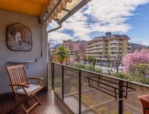 Giulia: Centraal appartement in Luino, 150m van Lago Maggiore - thumbnail 2