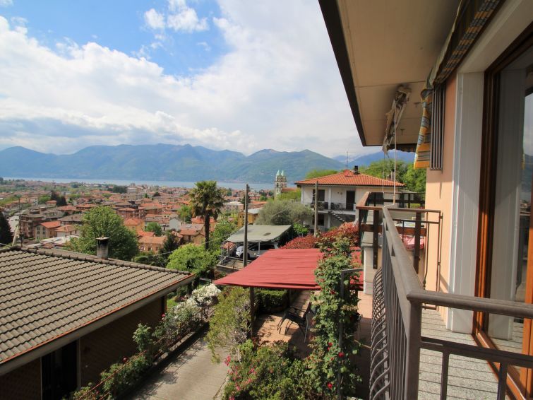 Angelina Apartment in Luino