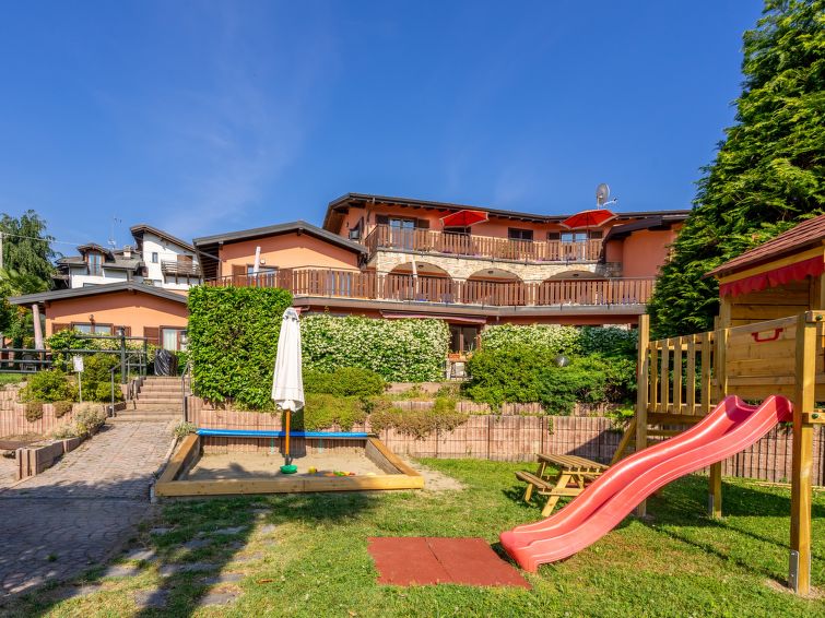 Zonnig appartement voor 5 personen in Luino bij Residenza Agrifoglio · 55 m² in Luino