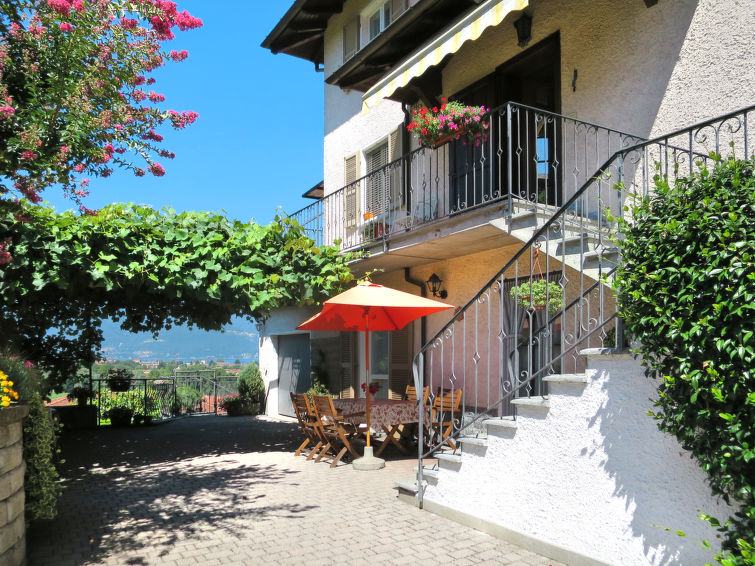 Licht appartement Casa Riboni in Luino voor 5 personen in Luino