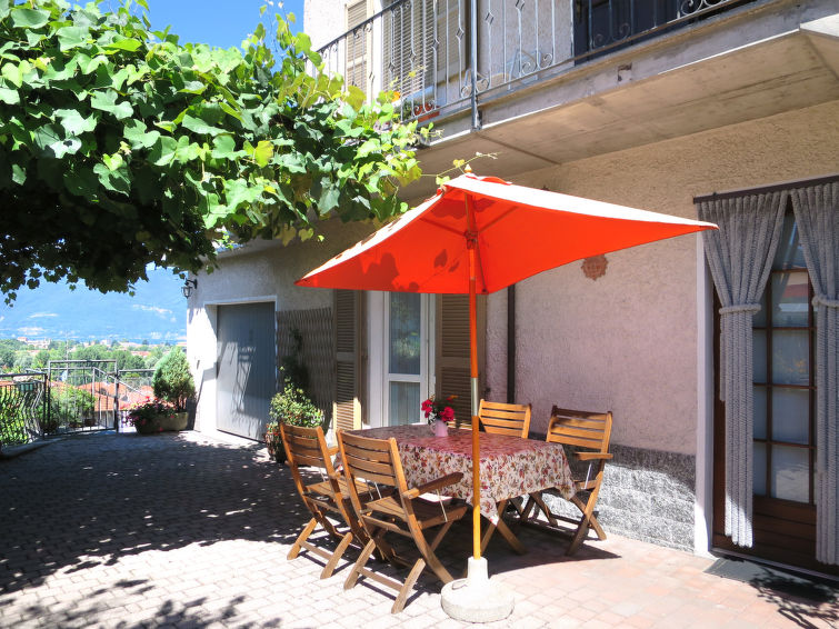 Casa Riboni Apartment in Luino