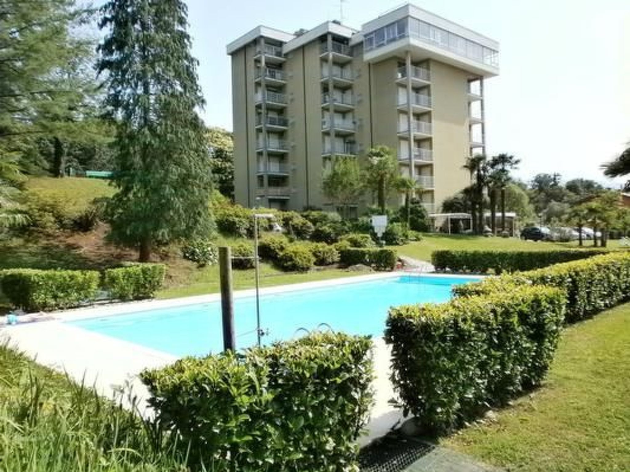 Mit Blick auf den Lago Maggiore-Binnen