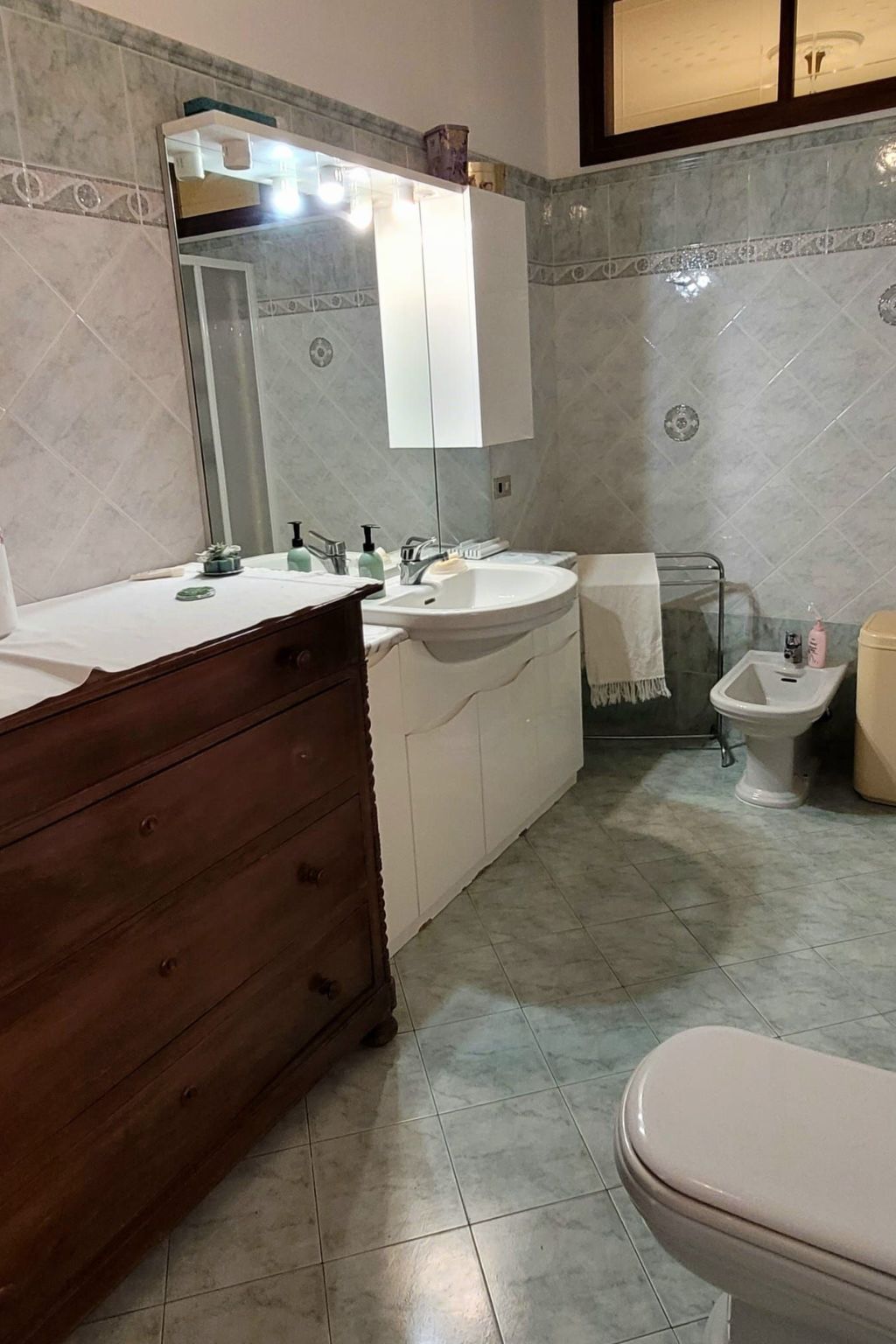 Photo of Casa Verdi" am See, nur einen Steinwurf vom Stadtzentrum entfernt