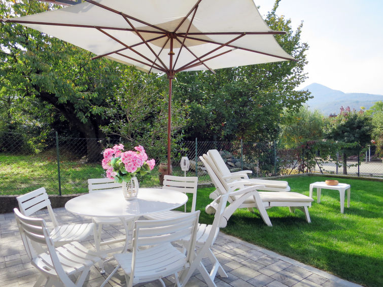 Search and Stay destination Luino, Lombardia - Italy from AU$ 371. Anna