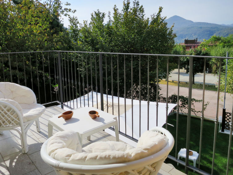Luino accommodation city breaks for rent in Luino apartments to rent in Luino holiday homes to rent in Luino
