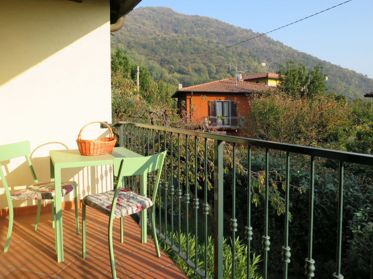 Search and Stay destination Maccagno con Pino e Veddasca, Lombardia - Italy from AU$ 129. Il Ciliegio