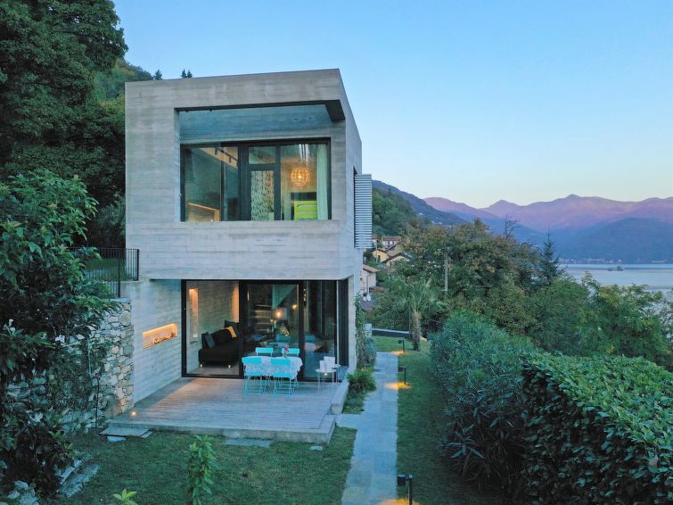 Search and Stay Destinations. Holidays Rentals in Cannero Riviera, Province of Verbano-Cusio-Ossola - Piedmont - Italy