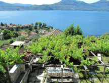 Authentiek landhuis Meri met uitzicht, tuin en op 750m van het Lago Maggiore - thumbnail 2