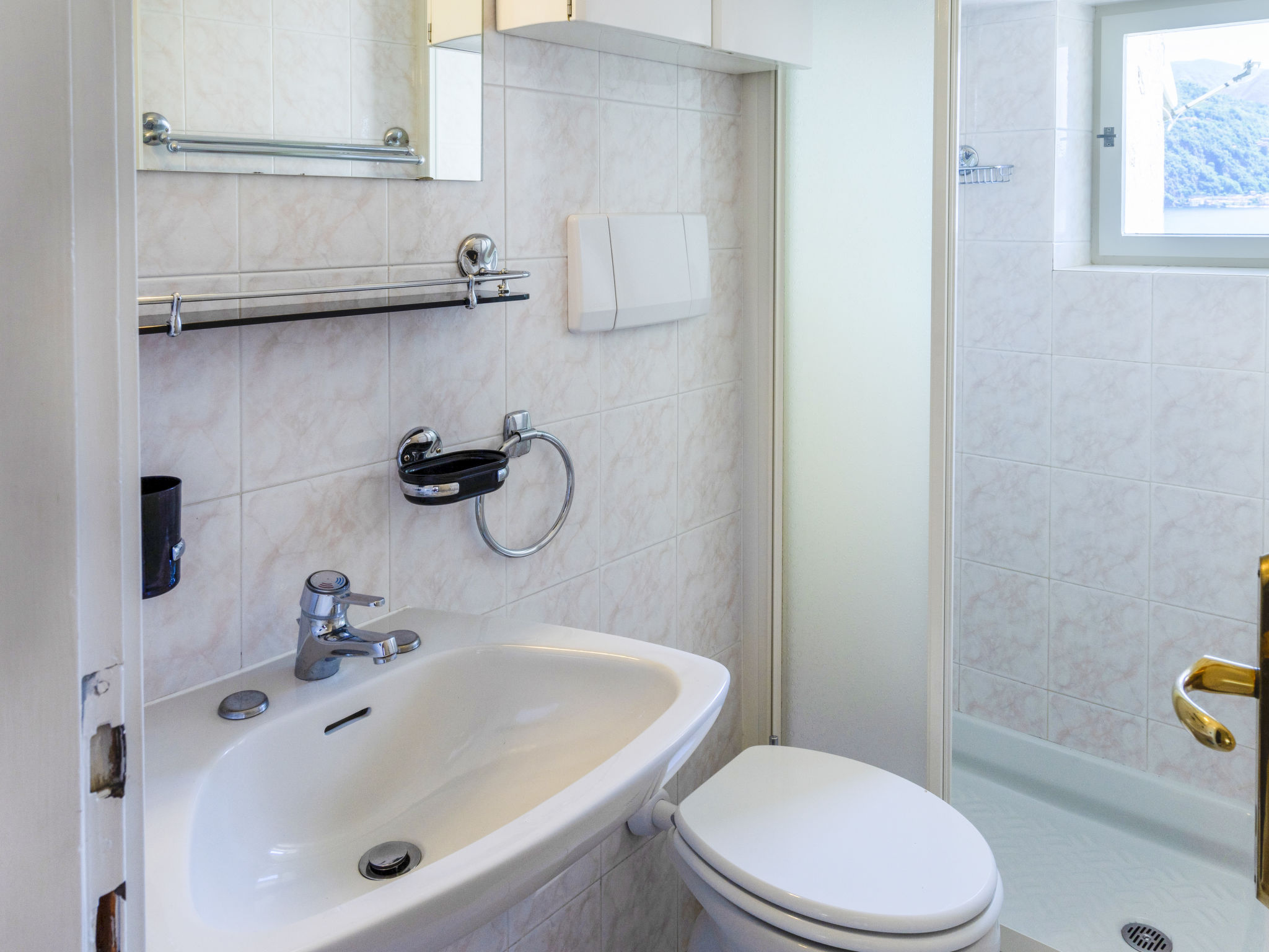 Appartement al Lago: direct aan het water van Lago Maggiore bij Cannobio - foto 12