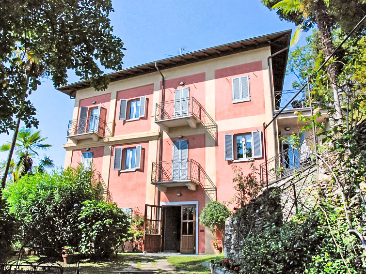 Photo of Casa sul lago