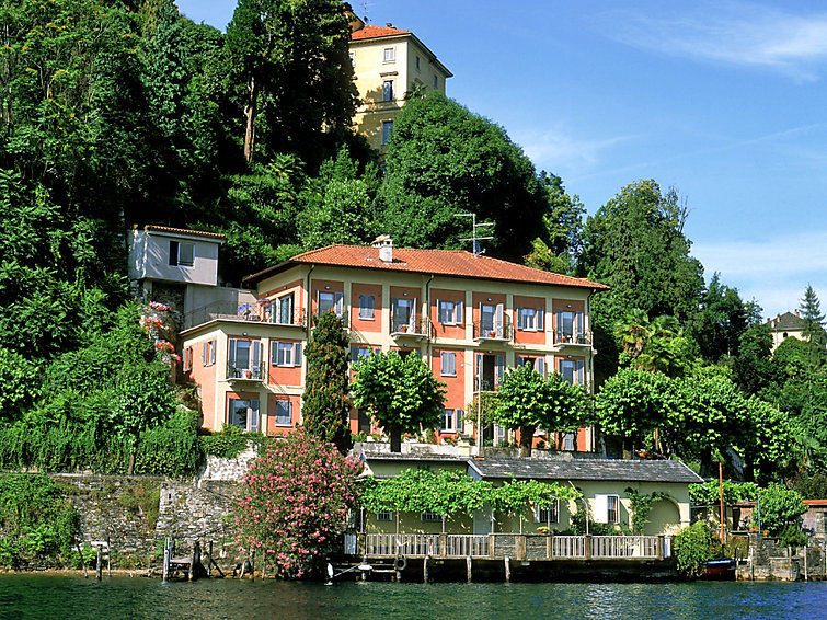 Photo of Casa sul lago