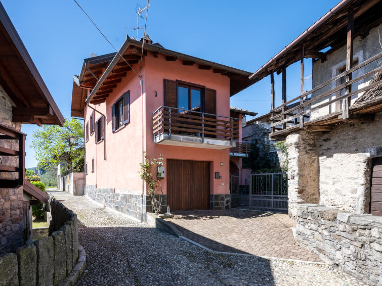 Photo of Monte San Giulio