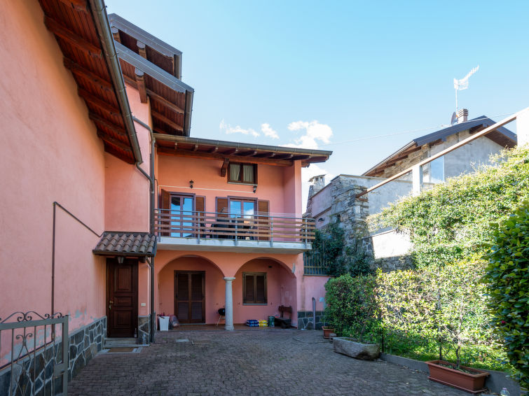 Photo of Monte San Giulio