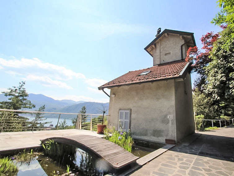 Search and Stay destination Pettenasco, Piemonte - Italy from AU$ 137. Il Roccolo