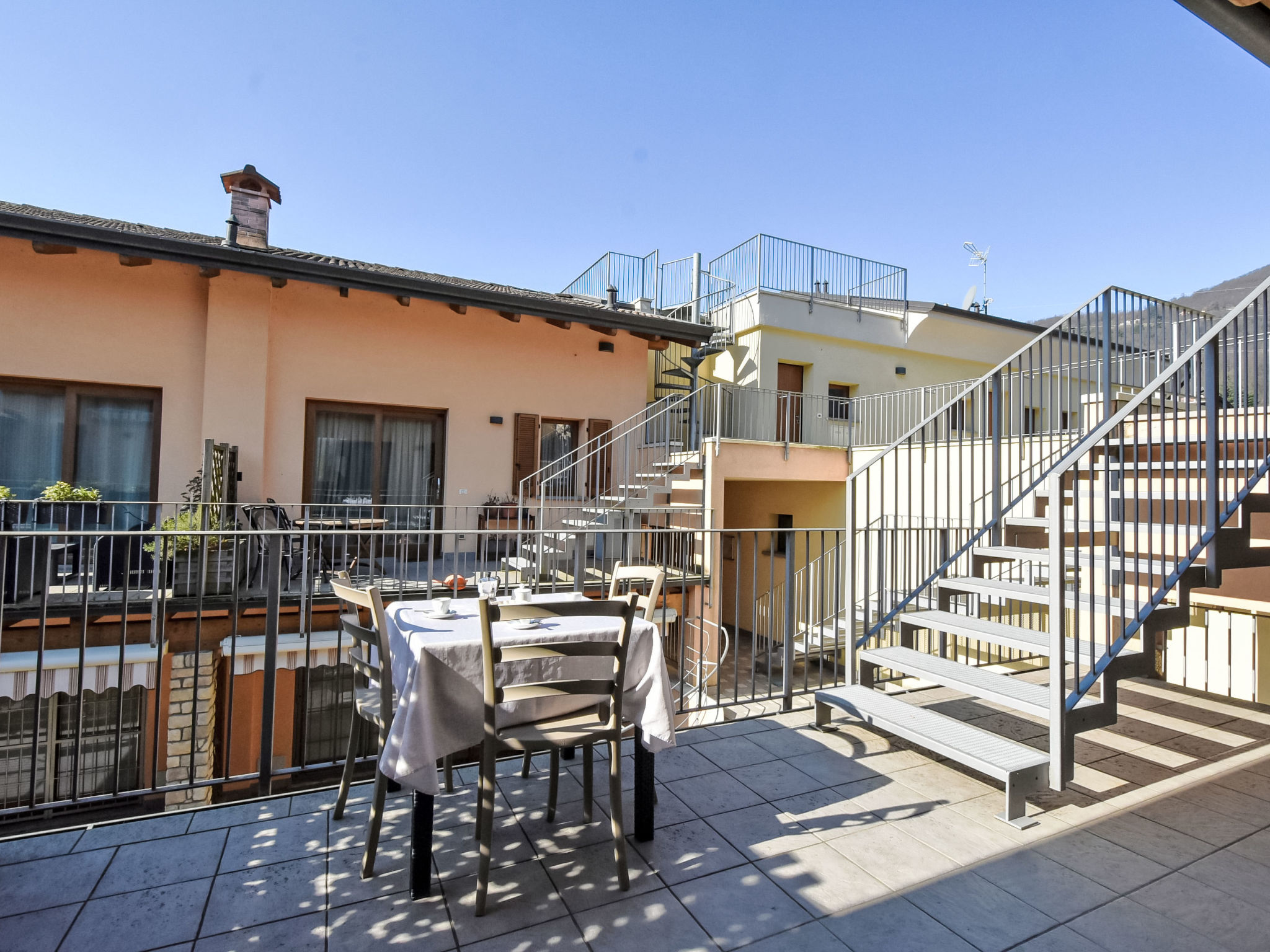 Luxe appartement aan het Lago di Edine voor 6 personen - foto 41